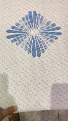 SGS는 놓이기 위한 폴리에스테르 160gsm 니트 자카드 직물을 재활용했습니다